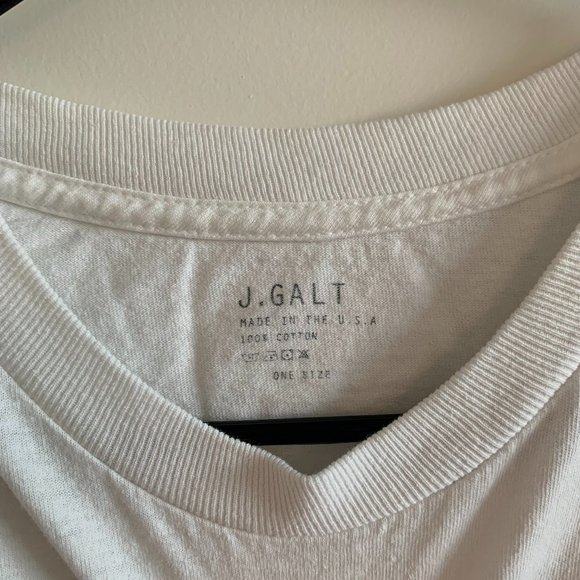 Brandy Melville Newport Beach T-Shirt - Picture 2 of 2